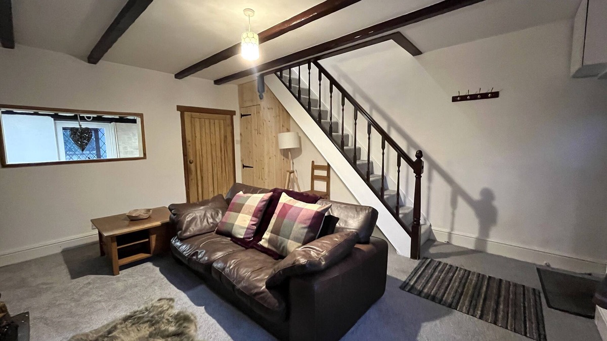 Newmillerdam Cottage | Scenic 2 Bedroom Cottage, Newmillerdam