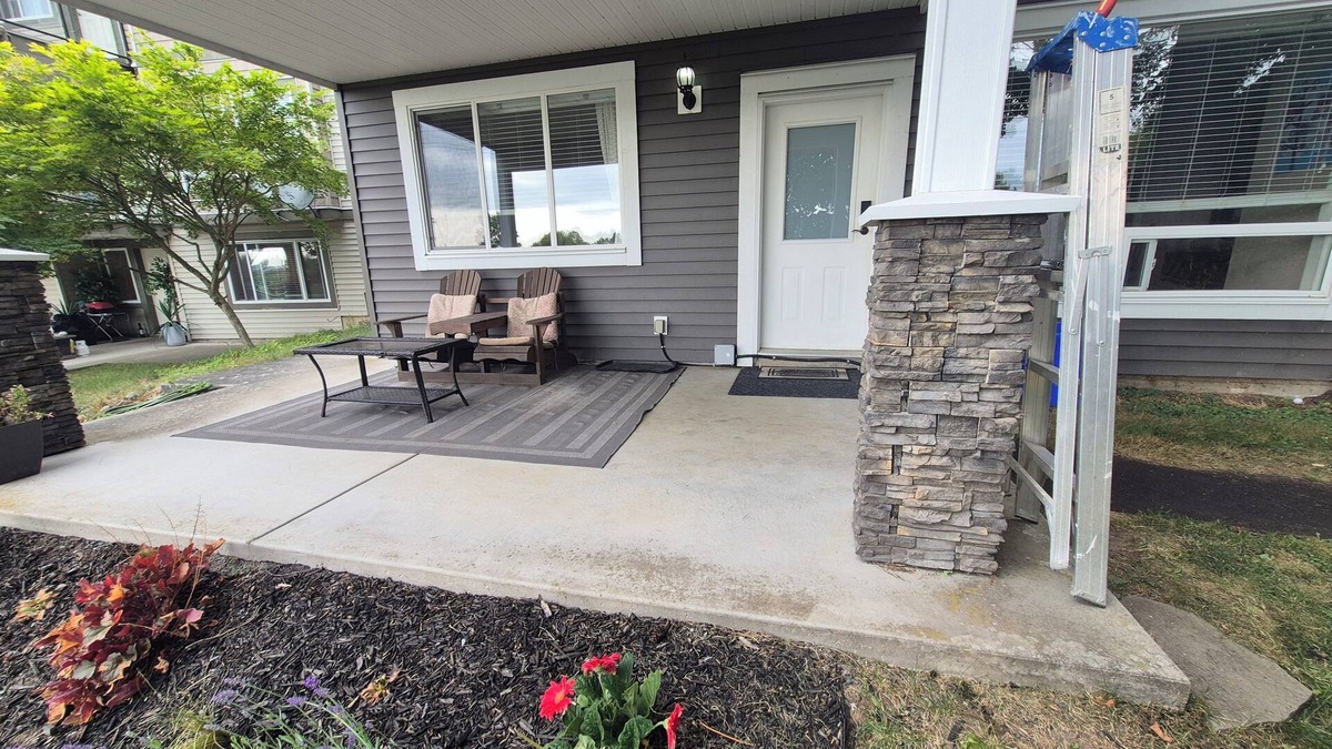 McMillan Apartment | Scenic 2 bedroom walkout suite with hot-tub and outdoor pool, across from Park.