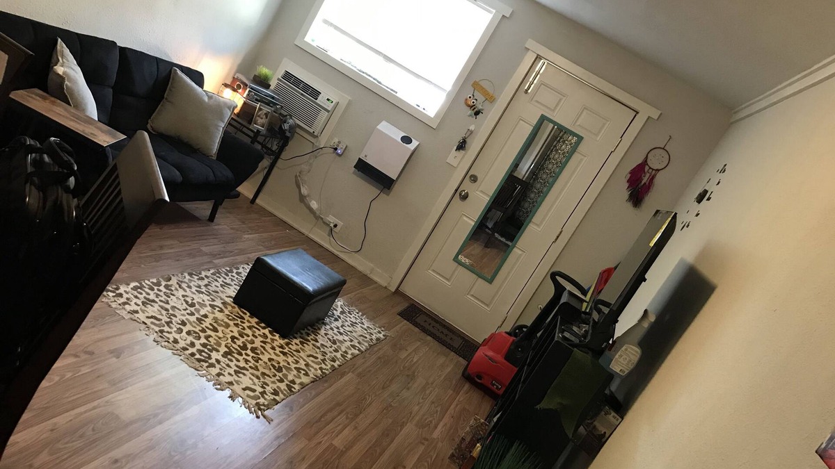 El Paso Boat Rental | Scenic drive bungalow