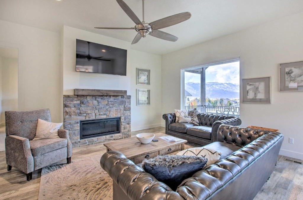 Eden House | Scenic Eden Gem with Hot Tub about 6 Mi to Ski Area
