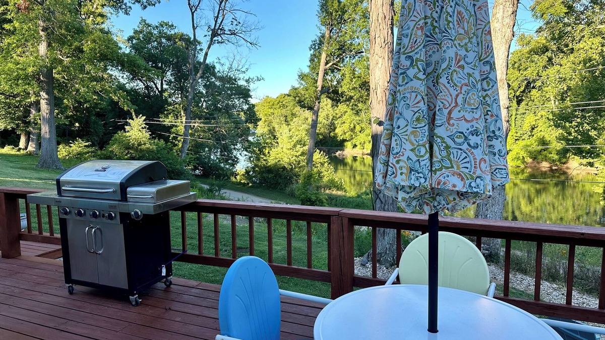Shoals House | Scenic Escape: River Paradise