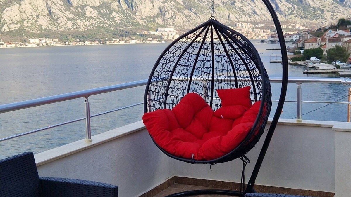 Prcanj Apartment | Scenic penthouse apartment, sea view balcony, pet friendly, private parking