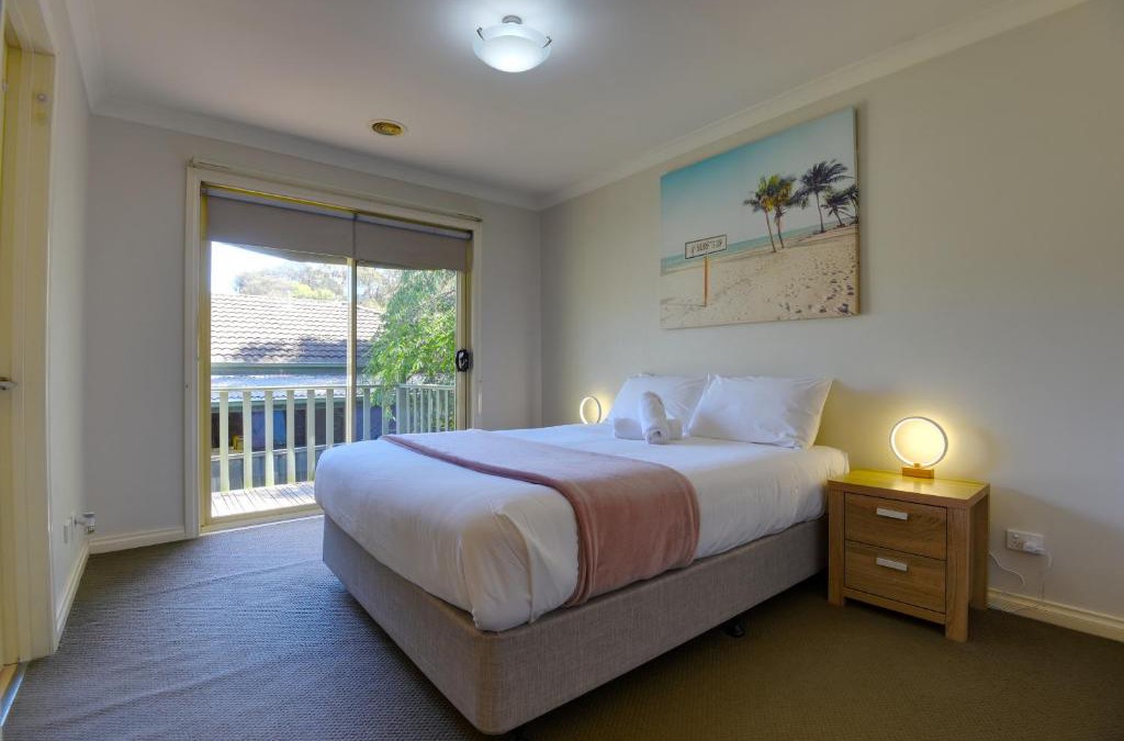Mount Helen House | Scenic pet friendly home that sleeps 10