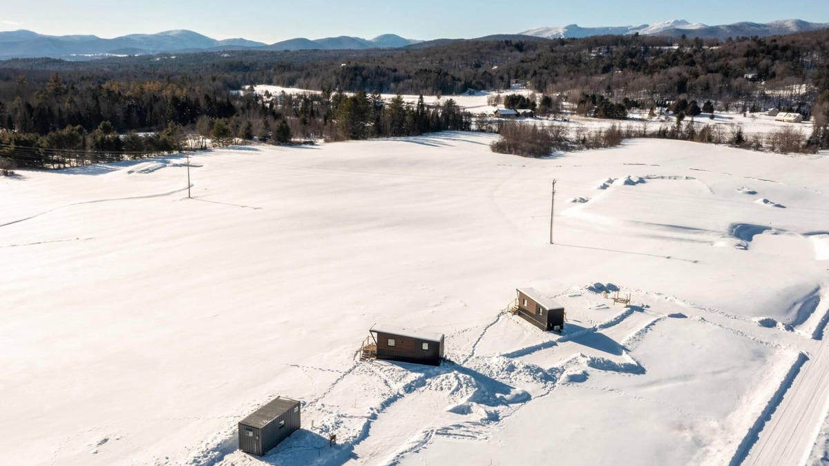 Morrisville House | Scenic Tiny Home, Five Minutes to Stowe Main St!