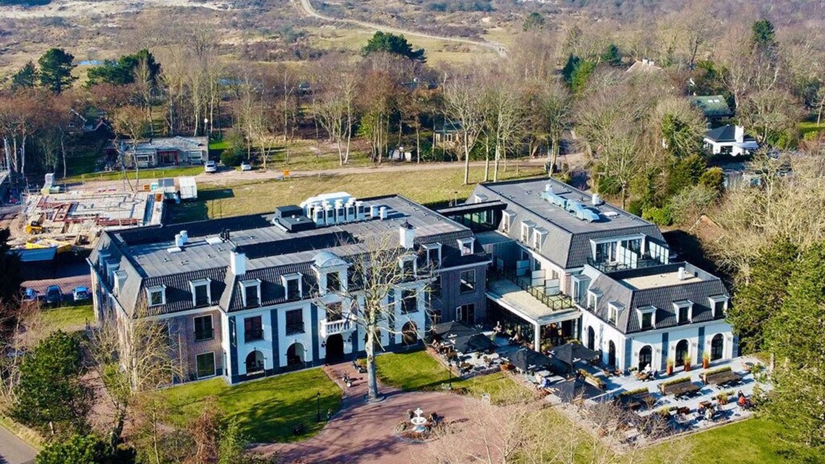 Nieuw-Haamstede Hotel | Scenic Unit Near Dunes and Forest with Breakfast Included in Your Daily Stay