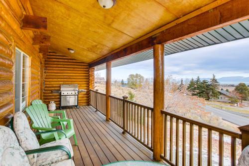 Sweetwater House | Scenic Views and Game Room Garden City Retreat!