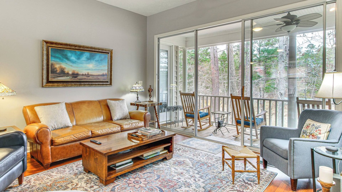 McCormick House | Scenic Water Views: Lakefront Home in McCormick!