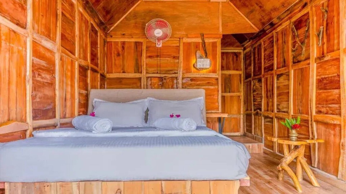 Devikolam House | Sceva's Garden Home - Double Room with balcony - 1 n