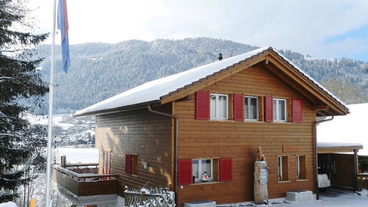 Zweisimmen Apartment | Schön-Egg by Interhome