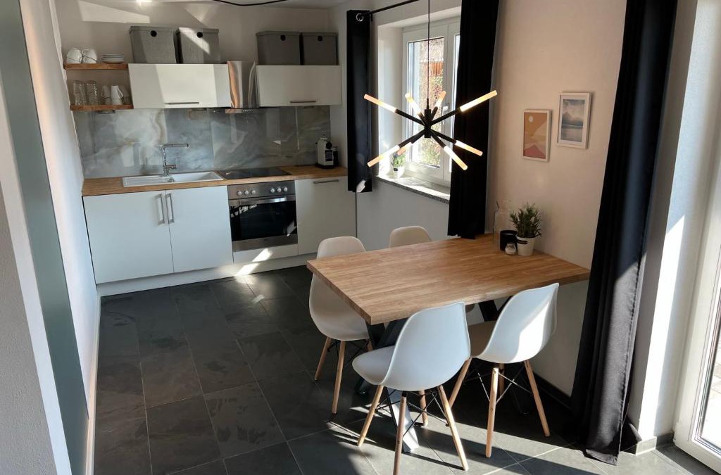 Bruckmuehl Apartment | Schöne Designer-Wohnung im Mangfalltal