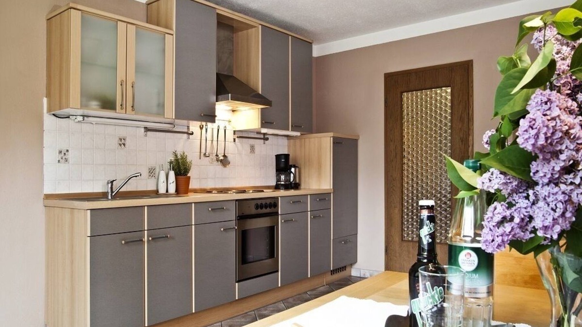 Nennslingen Apartment | Schöne, entspannte Tage mit Kaminofen und Balkon
