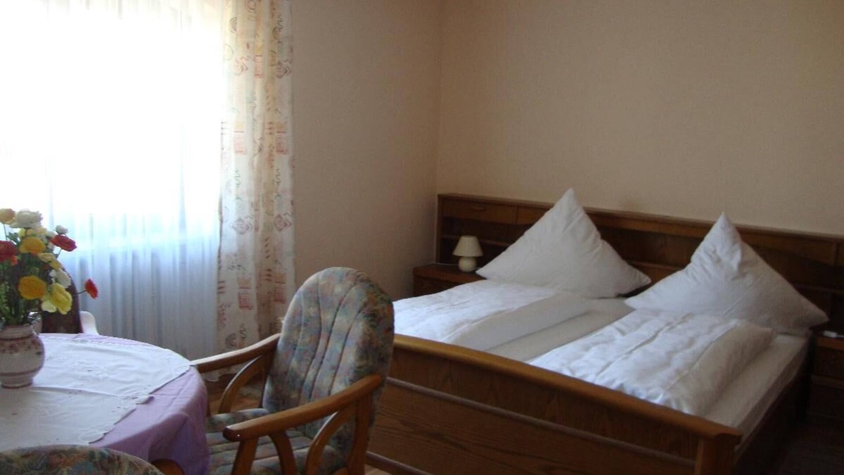Wurding Apartment | Schöne Ferienwohnung mit Balkon für 2 Personen