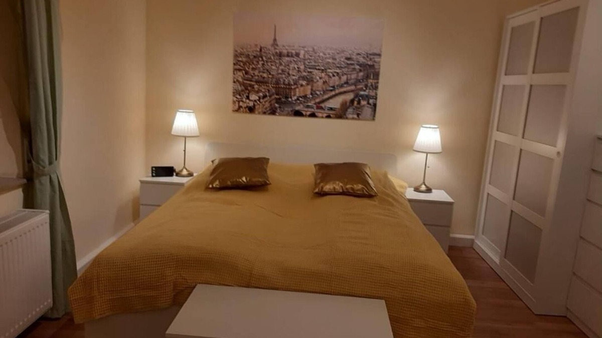 Nonnweiler Apartment | Schöne Ferienwohnung mit Balkon und Garten