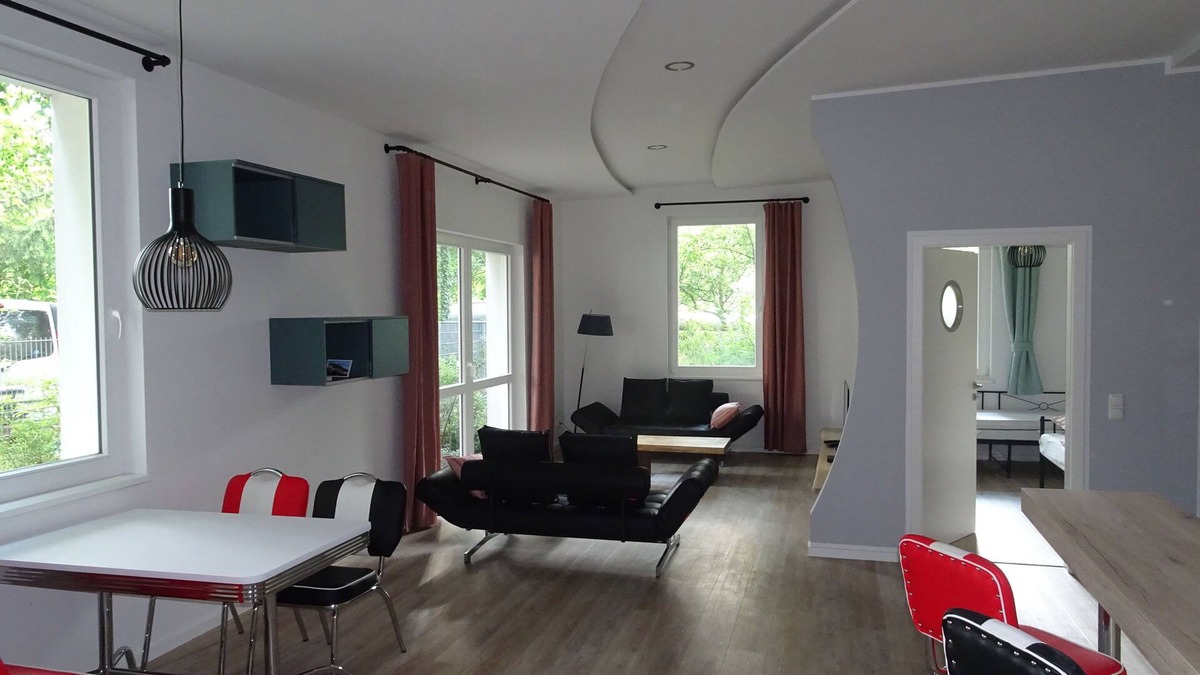 Potsdam West Apartment | Schöne, Neue Ferienwohnung, Familienfreundlich in Zentrums- und Schlossparknähe