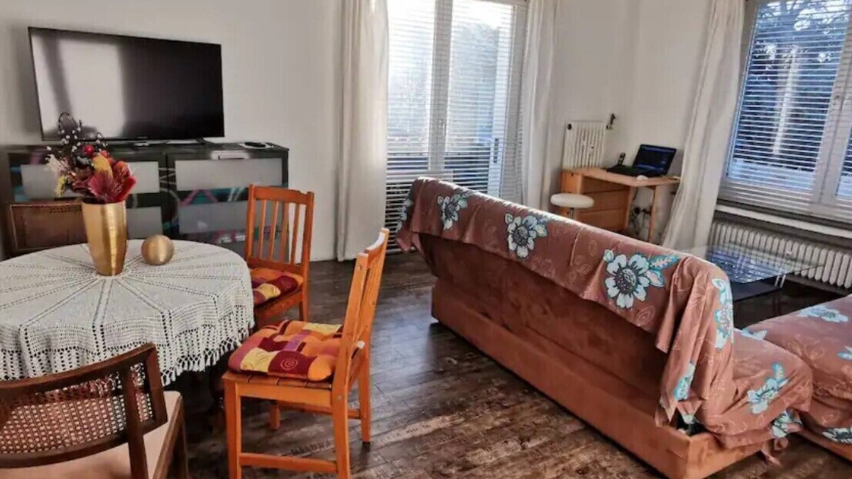 Bilk Condo | Schöne Wohnung in super Lage! Ruhig und dennoch alles sehr gut erreichbar.