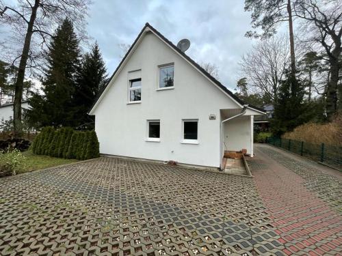 Schonwalde House | Schönwalde A