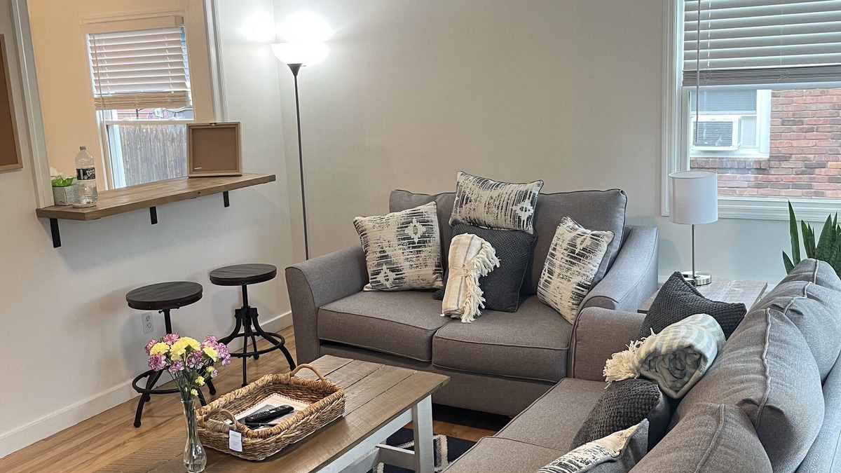 Schenectady House | Schenectady Home, Perfect for your business needs.