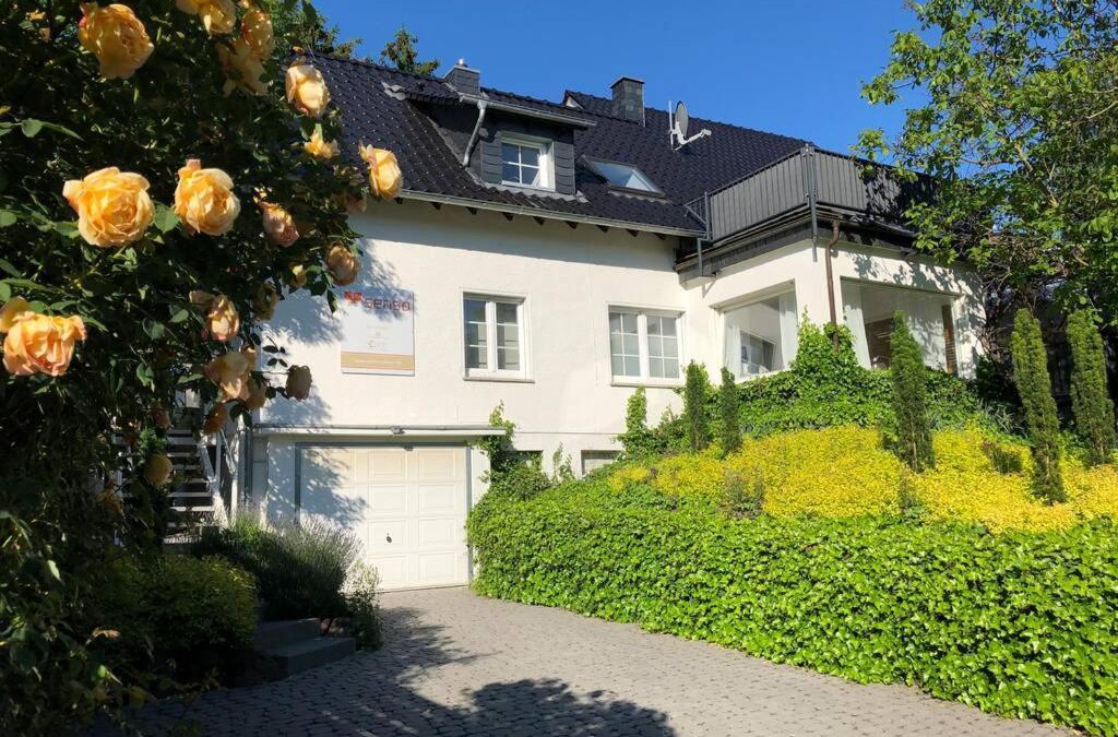 Thomasberg Apartment | Schicke Landhauswohnung mit Dachterrasse