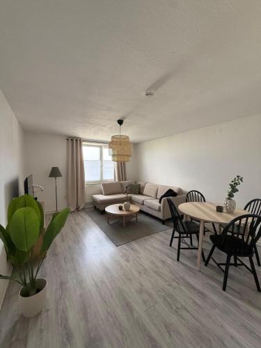 Bad Wilhelmshoehe Apartment | Schicke Wohnung gegenüber Bahnhof