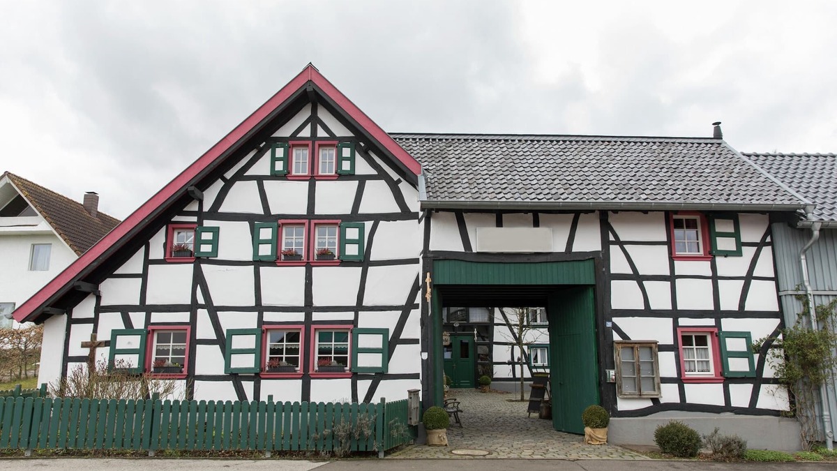 Schleiden Apartment | Schleiden Timber-Frame Retreat