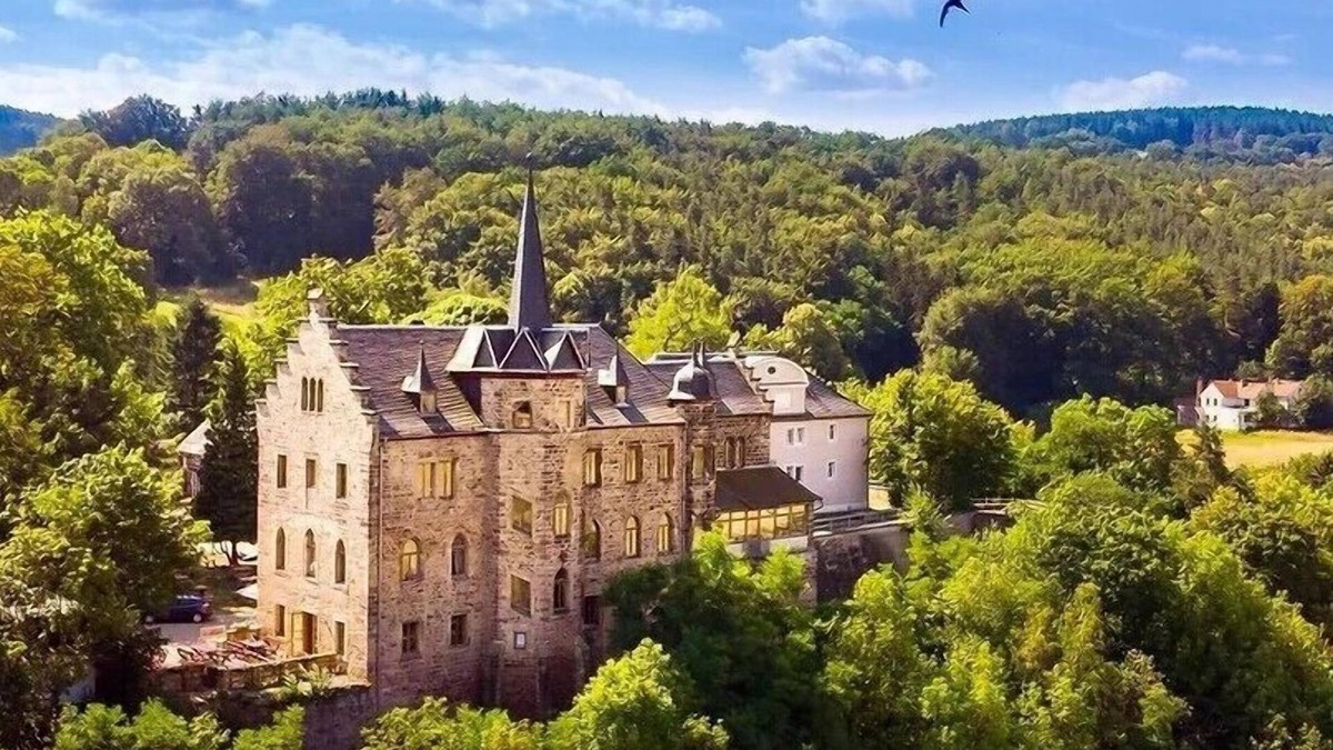 Zeutsch Other | Schloss Weißenburg
