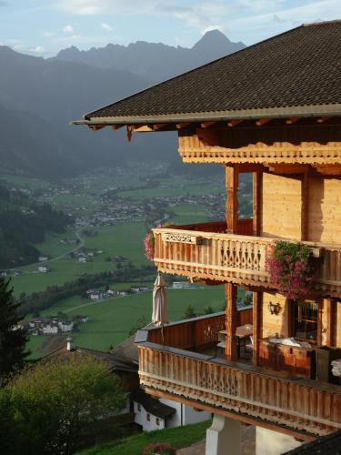 Zellbergeben House | Schulhaus Tirol