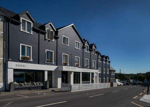 Schull Hotel | Schull Harbour Hotel & Leisure Centre
