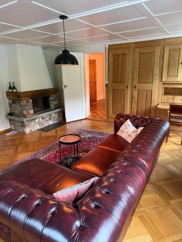 Glarus Sued Apartment | Schweizerhaus Glarus - Historisch & Stilvoll mit Garten