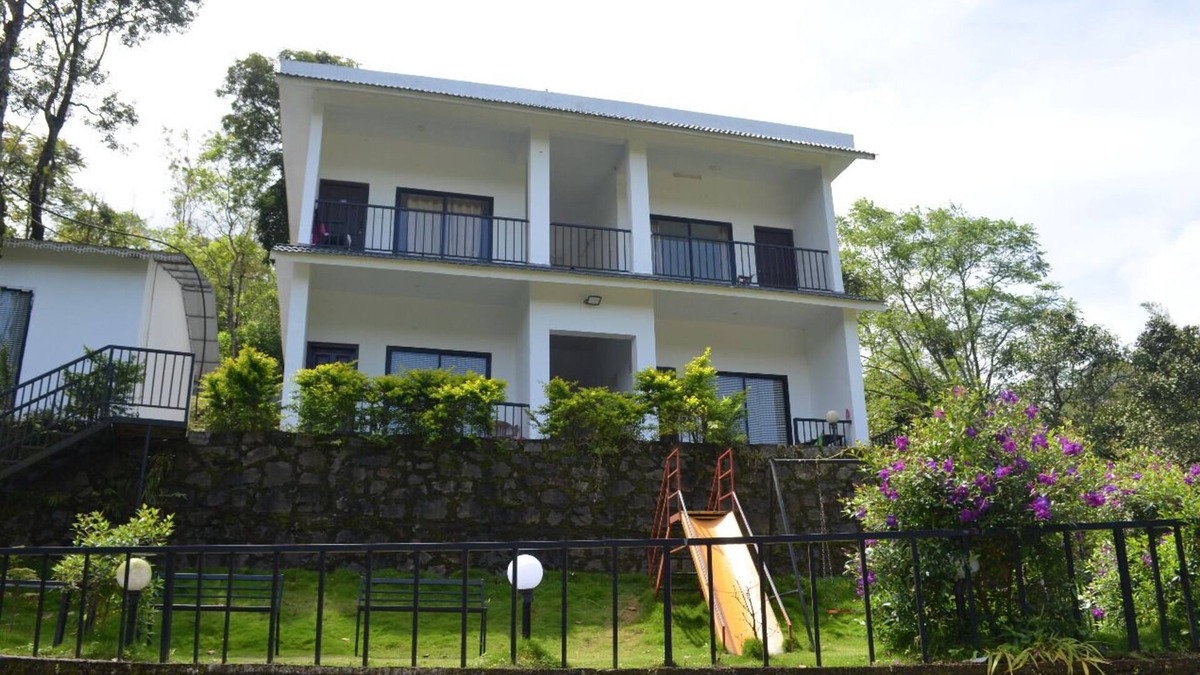Vagamon Resort | Scotland of Kerala better than munnar and Thekkady It's tea estate gate vagamon