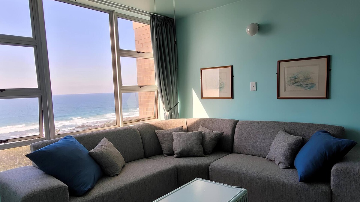 Saint Michael's on Sea Apartment | Scottburgh Views - Smile & Wave