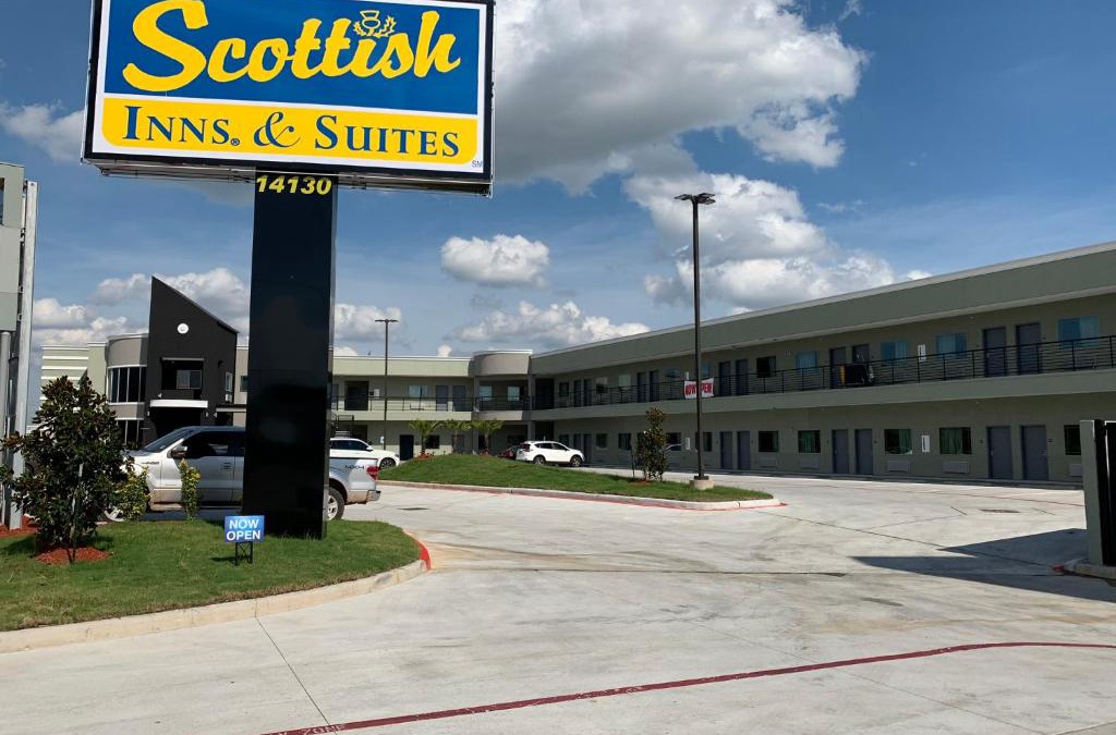 Southbelt/Ellington Hotel | Scottish Inns and Suites Scarsdale