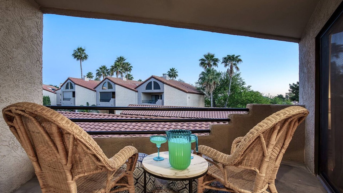 The Joshua Tree Condo | Scottsdale - Boho Cactus Condo - Newly Renovated!