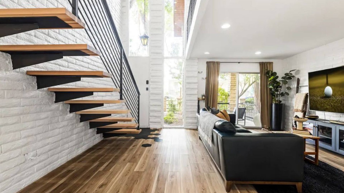 Security Acres House | Scottsdale Loft Walk to Old Town Perfect Location!