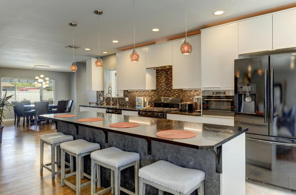 Village Grove House | Scottsdale's Clubhouse Escape