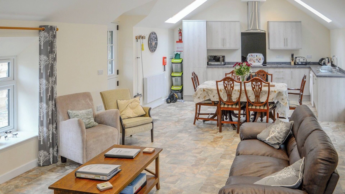 Liverton Cottage | Scrumpy Barn - UK12014