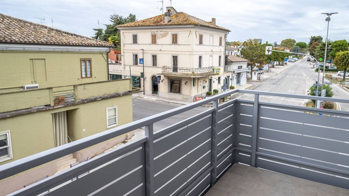 Ponte Rio Apartment | SE029 - Mondolfo, new three-room apartment with balcony and air conditioning