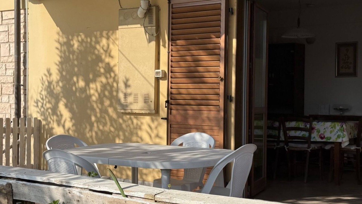 Senigallia Apartment | SE157 – Senigallia, comfortable three-room apartment with porch
