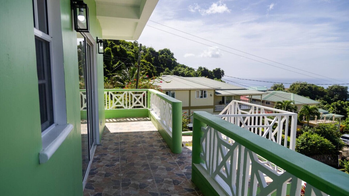 Castle Comfort Apartment | Sea and Summit Suite #2