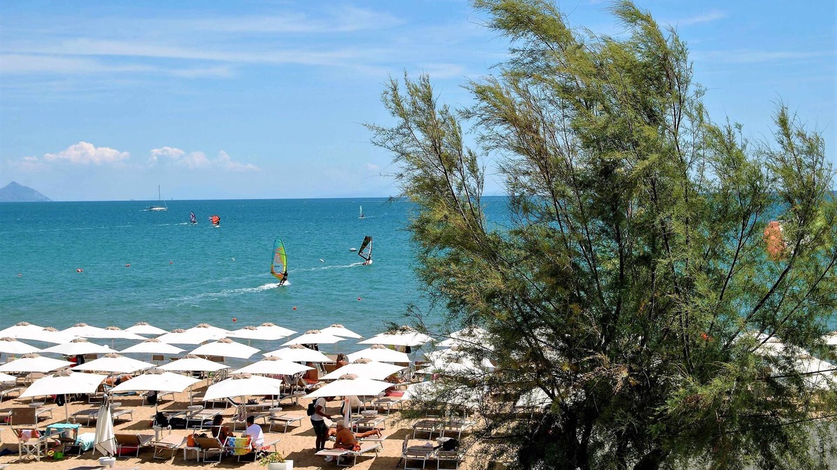 Formia Apartment | Sea breeze beachfront flat