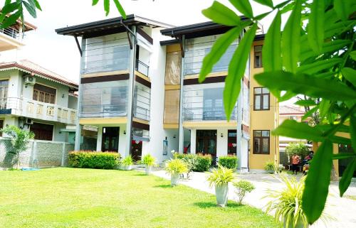 Daluwakotuwa House | Sea Breeze Deluxe Inn