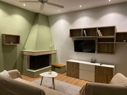 Monemvasia Apartment | Sea Breeze Holiday Home