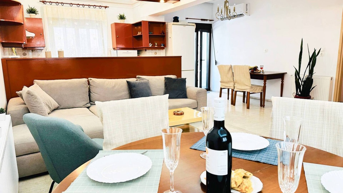 Koum Kapi Apartment | Sea Breeze Sanctuary-1bd 3pl 1ba - 90m To Sea
