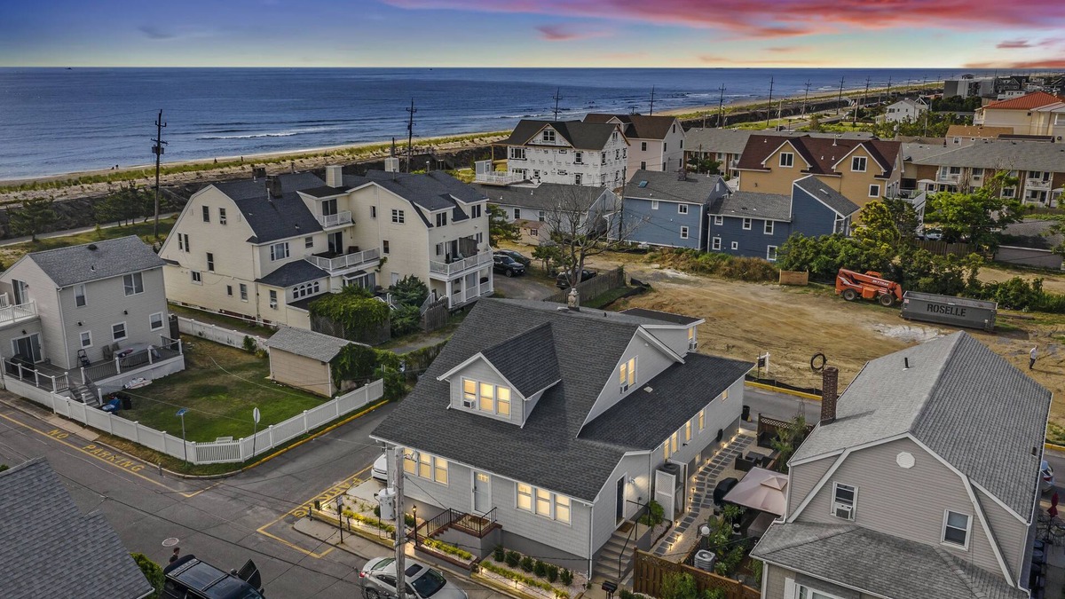 Sea Bright Apartment | Sea Bright Vista - Ocean Views and one block to the beach!