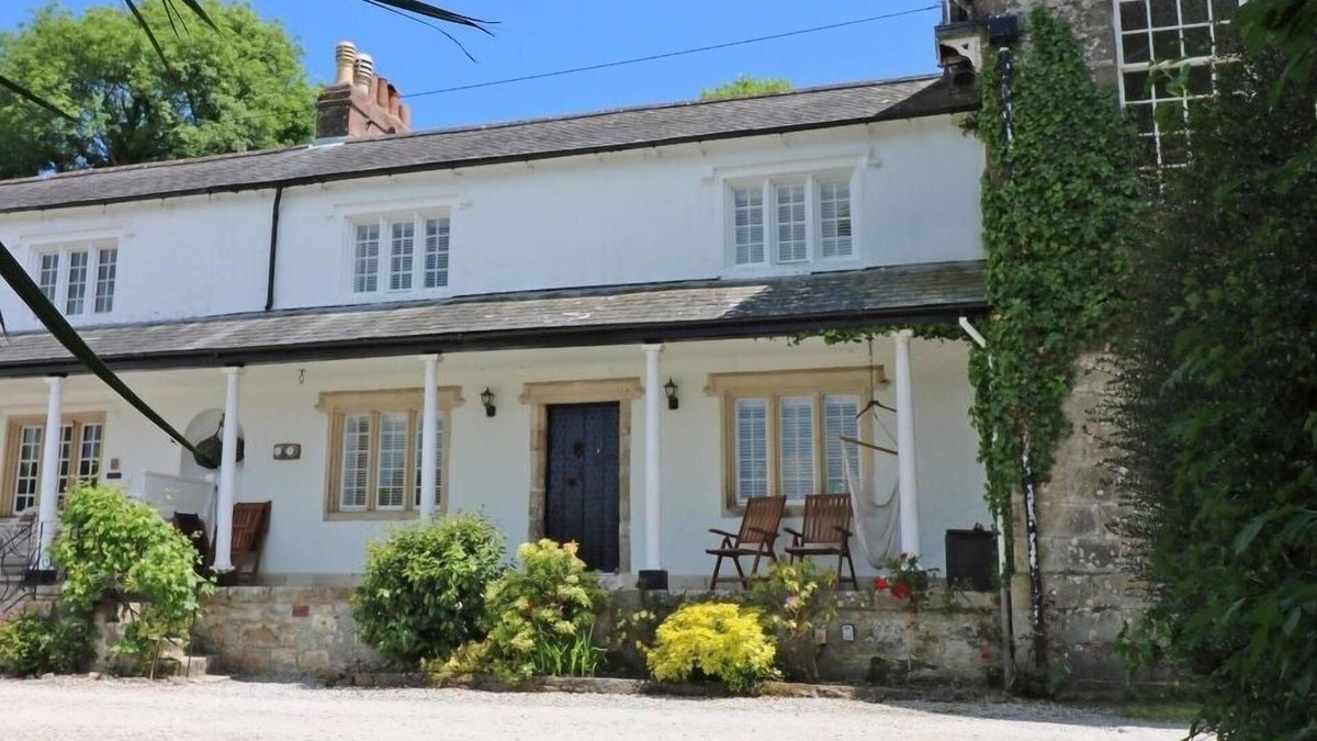 Pentewan Cottage | SEA CLIFF COTTAGE, pet friendly, luxury holiday cottage in Pentewan