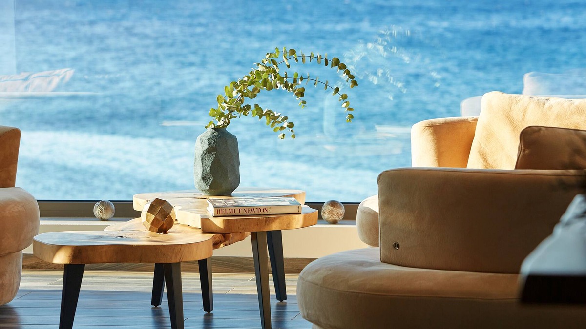 Koutsouras Condo | Sea-front luxury penthouse with panoramic views with hot tub