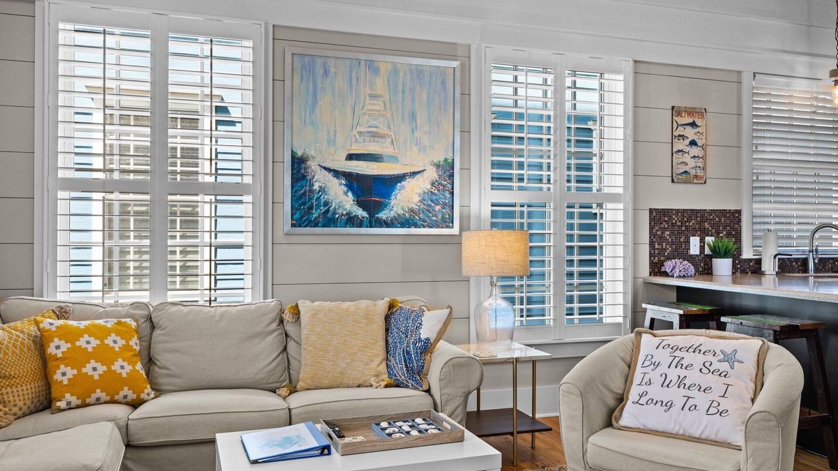 Morehead City Condo | Sea Glass- Walking Distance to Front Street and it's Pet Friendly!