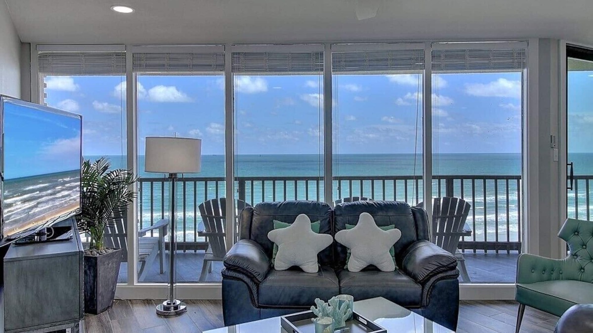 Port Aransas Condo | Sea Gull #908: Beachfront 2 Bedroom 2 Bathroom With Spectacular Views and 24 Hour Management