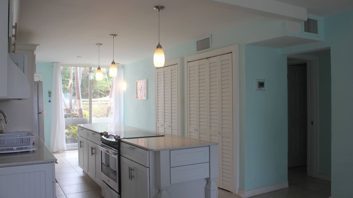 Estate Salt River Condo | Sea Haven at Gentle Winds St. Croix USVInBeachfront condo steps to the sand.