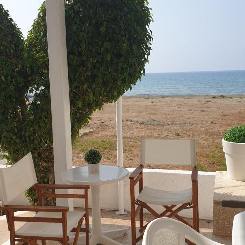 Pyla Villa | Sea Heart Villa Beachfront