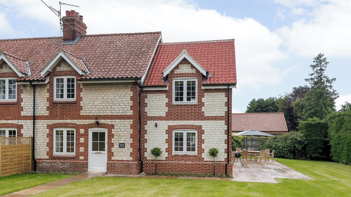 Thornham Cottage | Sea Holly Cottage-UK11931